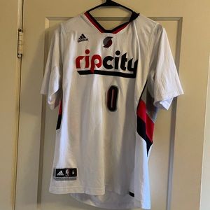 Damien Lillard T-Shirt Jersey Size M Adidas used